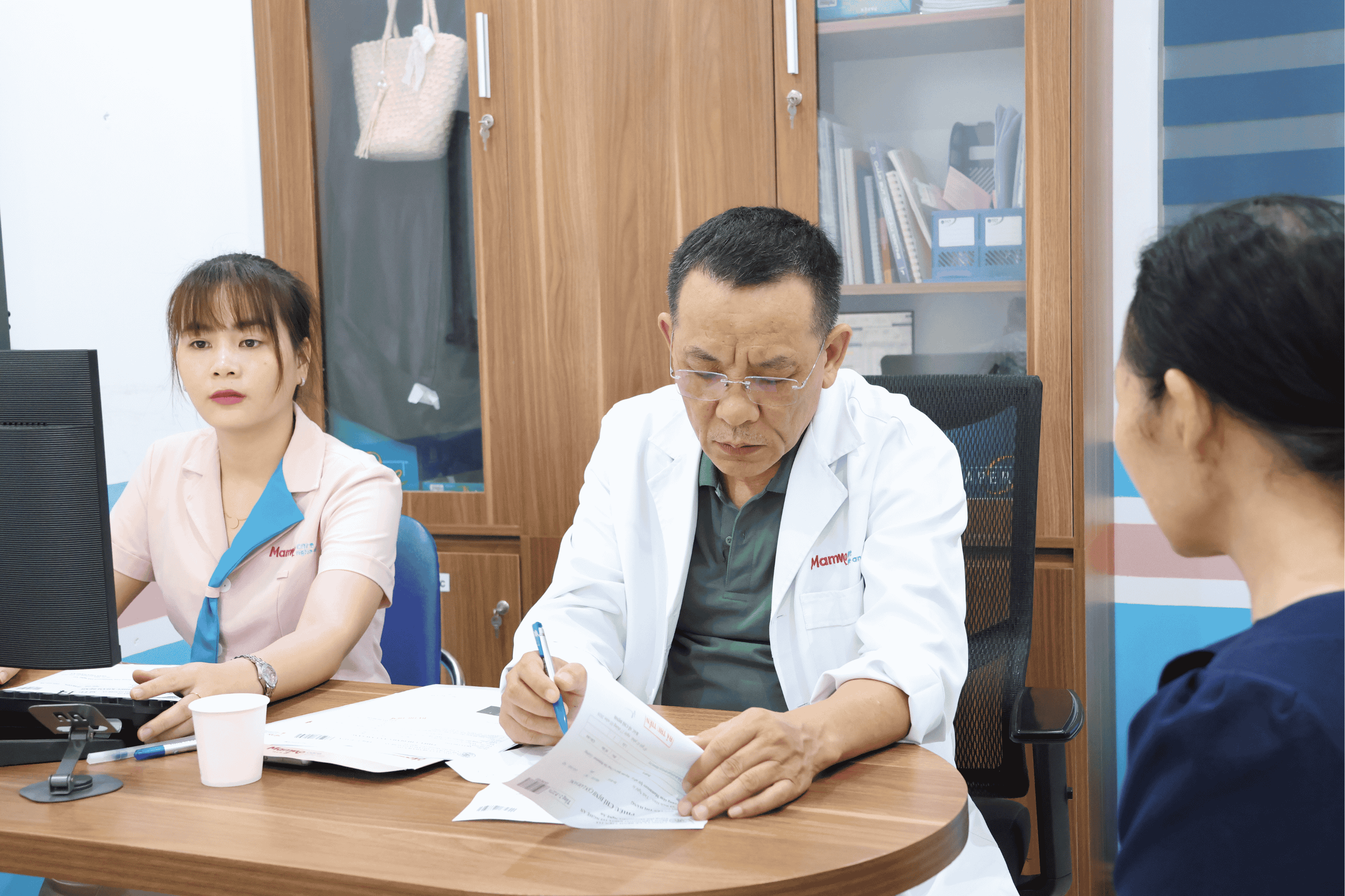 Mammocare kết nối chuyên gia tuyến Trung Ương về Nghệ An: Người dân Nghệ An được khám chất lượng cao ngay tại địa phương